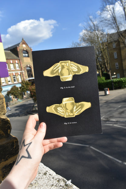 Pint Claddagh Print - Gold