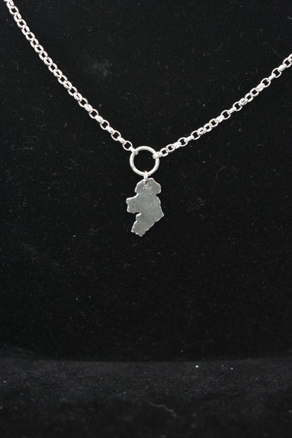Mini Éire Necklace