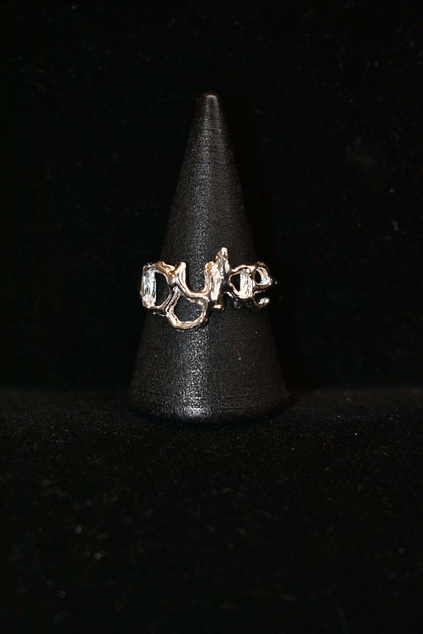 Molten Dyke Ring
